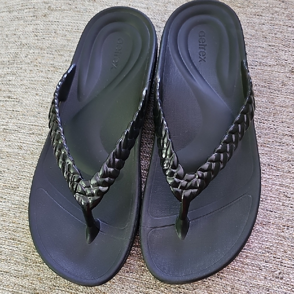 Aetrex Vicki Gloss Braided Sandales